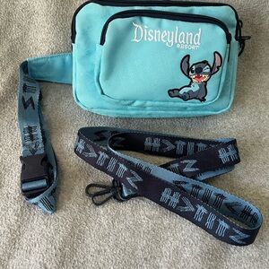 Disneyland Resort Blue Crossbody Bag with Stitch Design